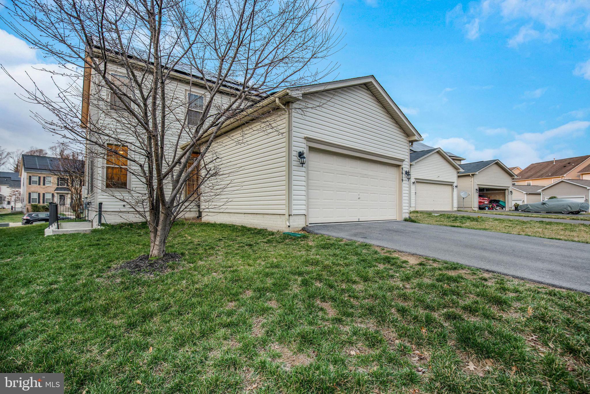 9619 BYWARD BOULEVARD