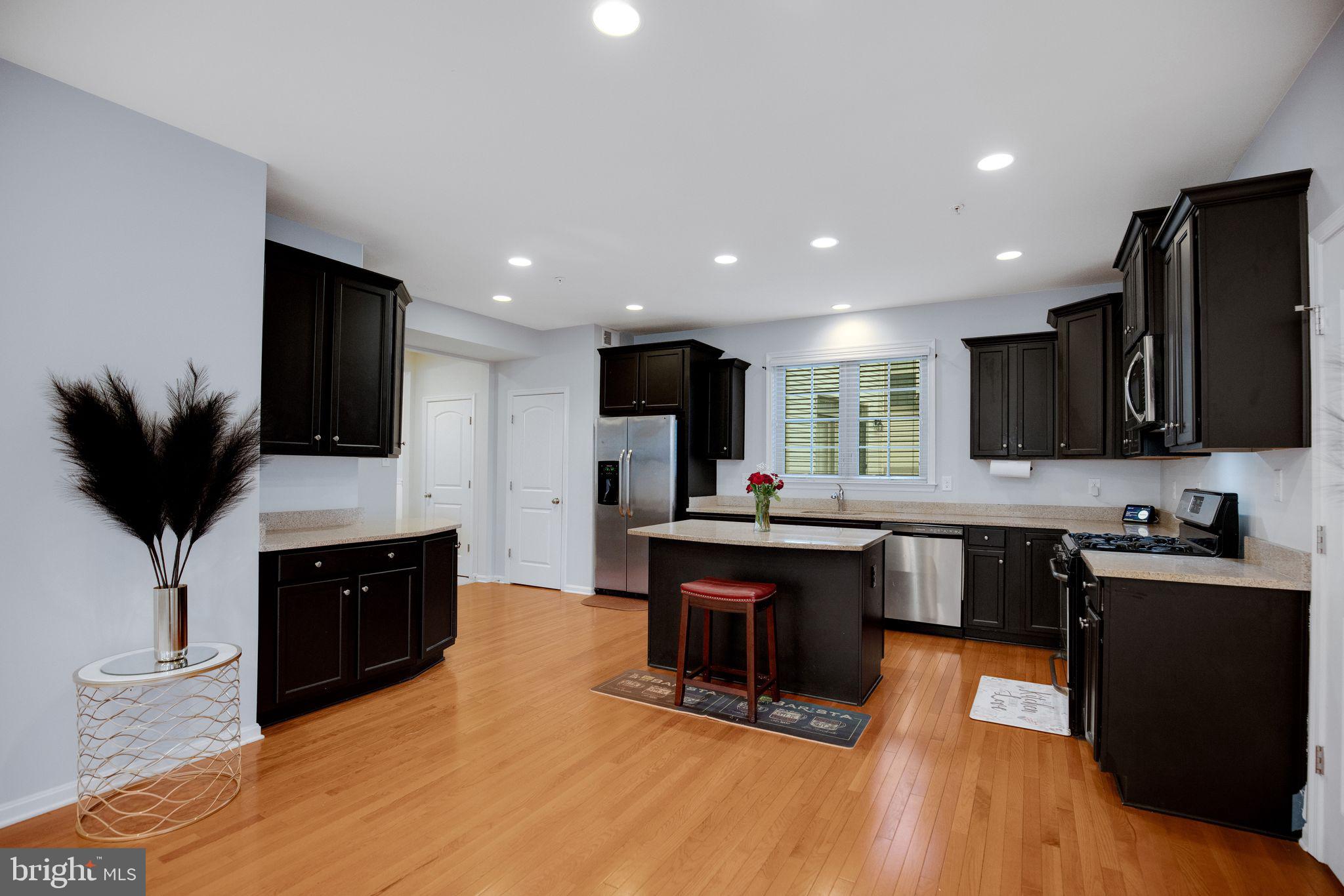 9619 BYWARD BOULEVARD