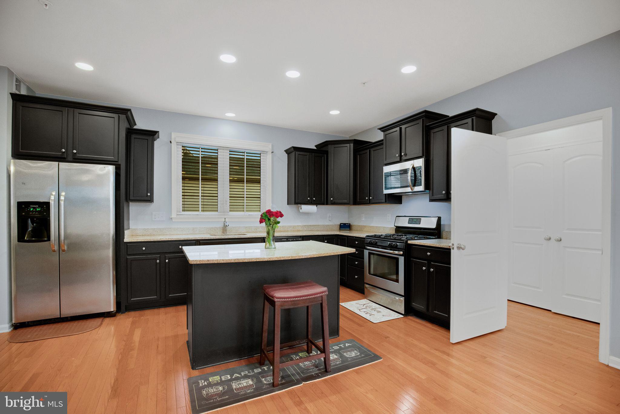 9619 BYWARD BOULEVARD