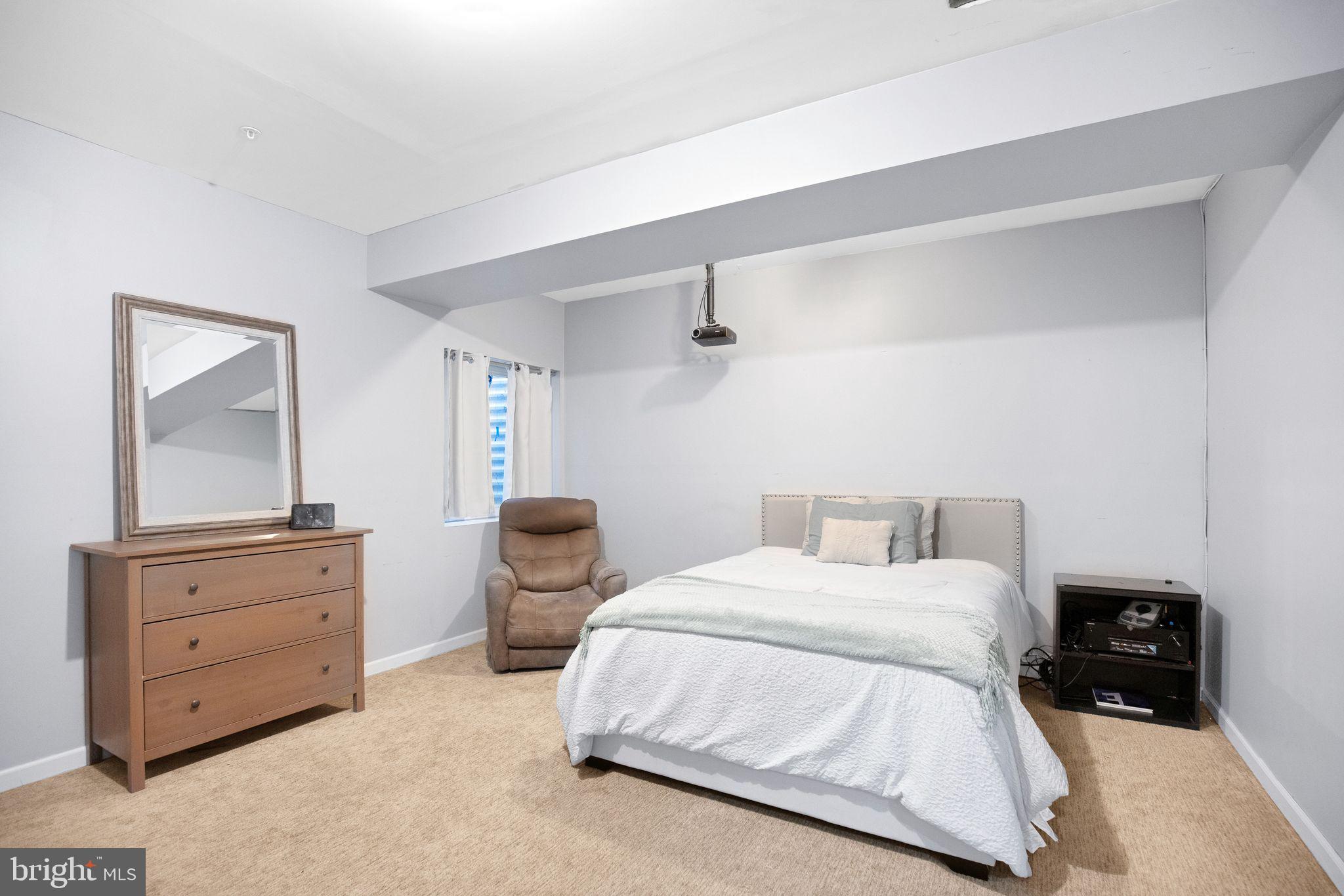 9619 BYWARD BOULEVARD