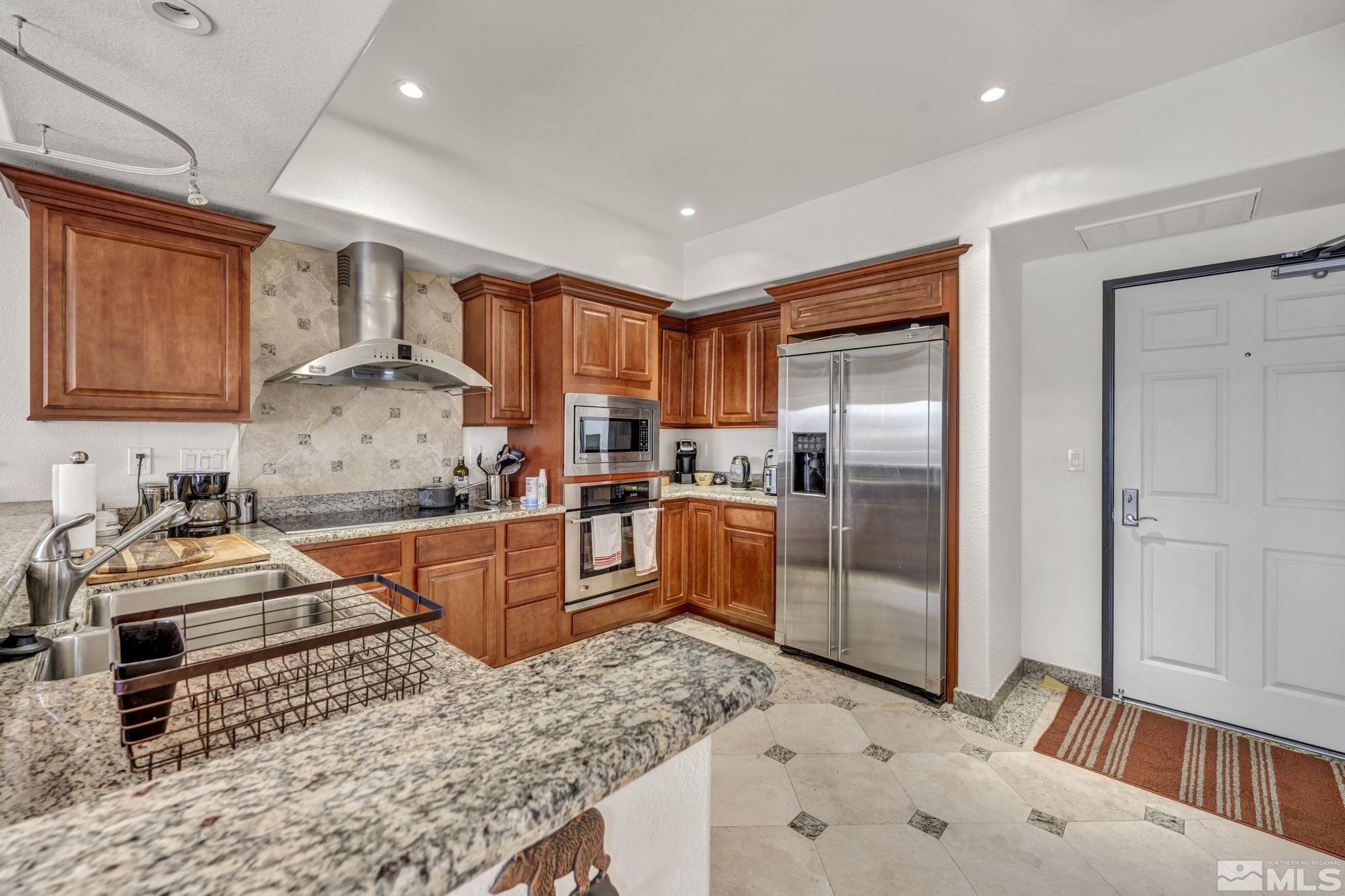 200 W 2nd St Unit: 1207