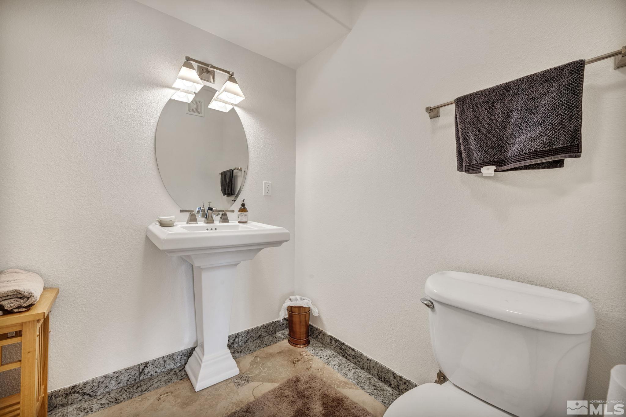 200 W 2nd St Unit: 1207