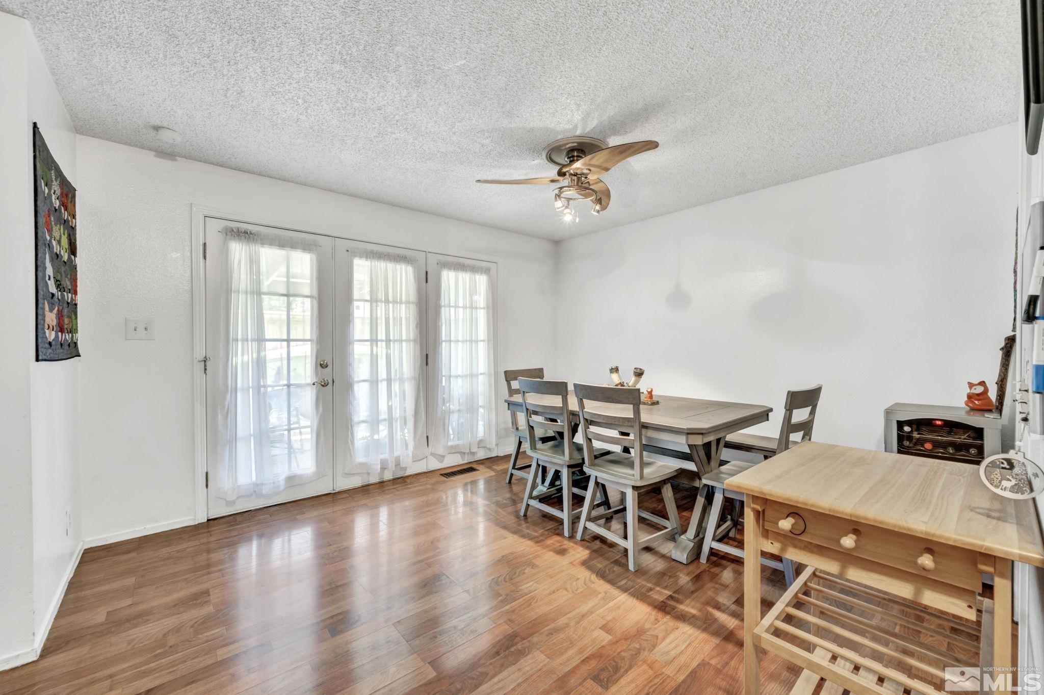 955 Cherrytree Unit: 4