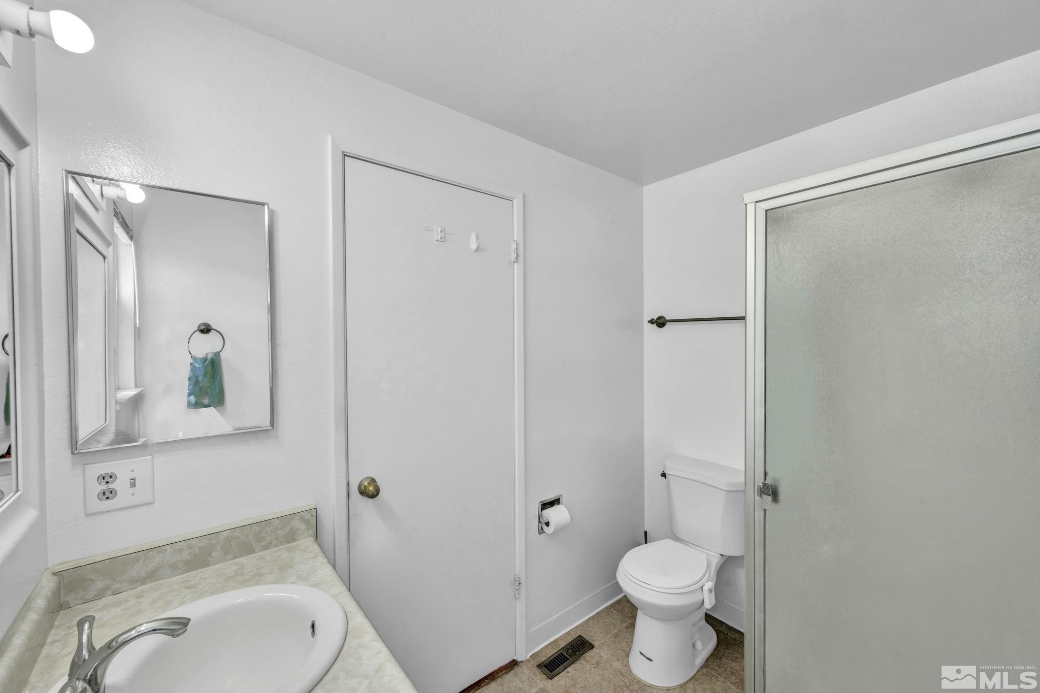 955 Cherrytree Unit: 4