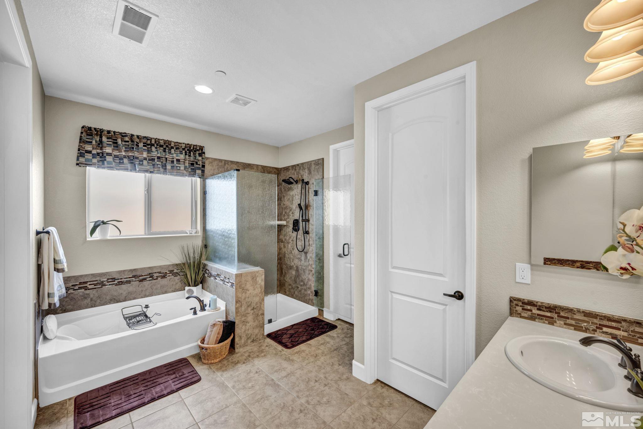 4843 Tree Swallow Lane