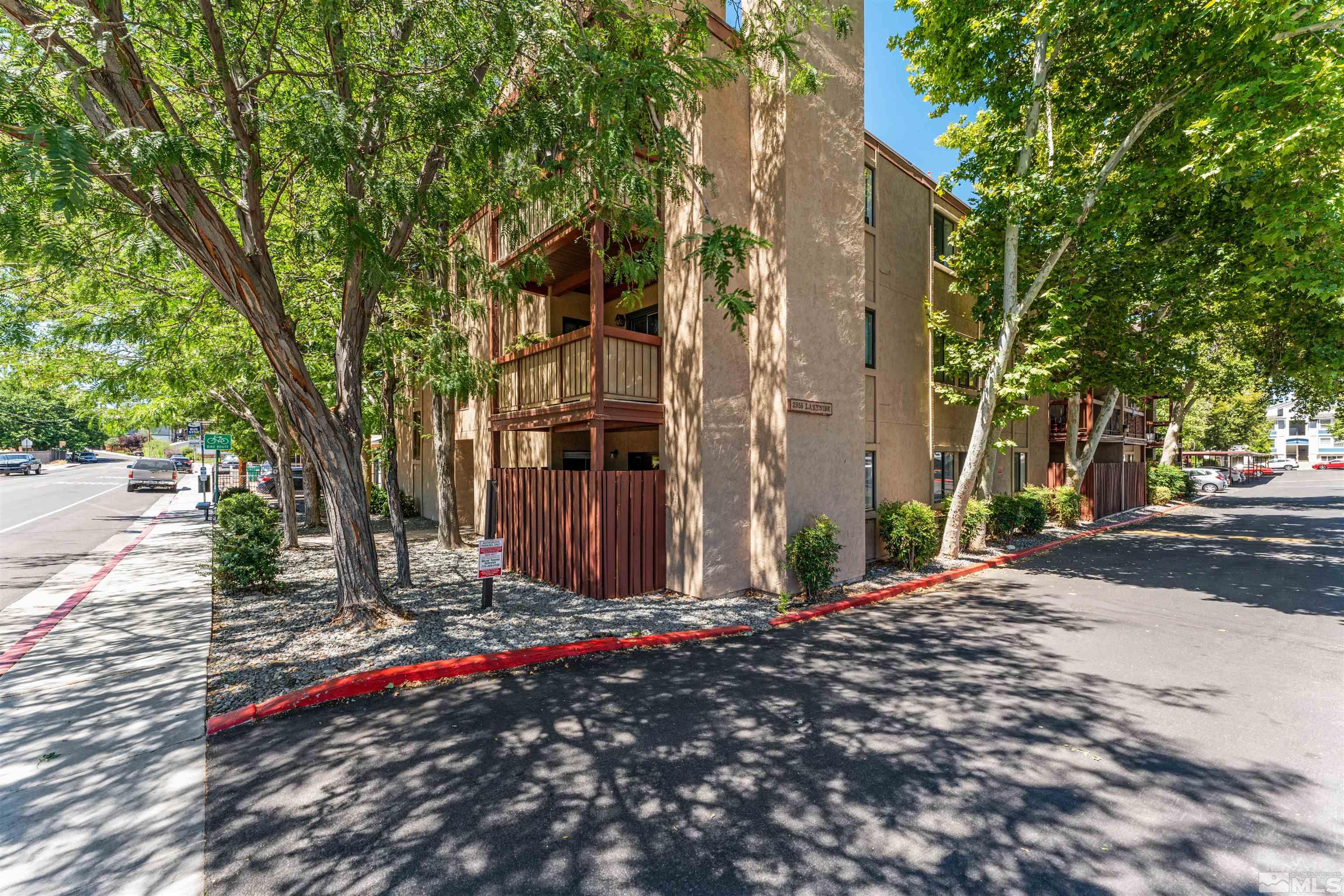 2955 Lakeside Drive, 111