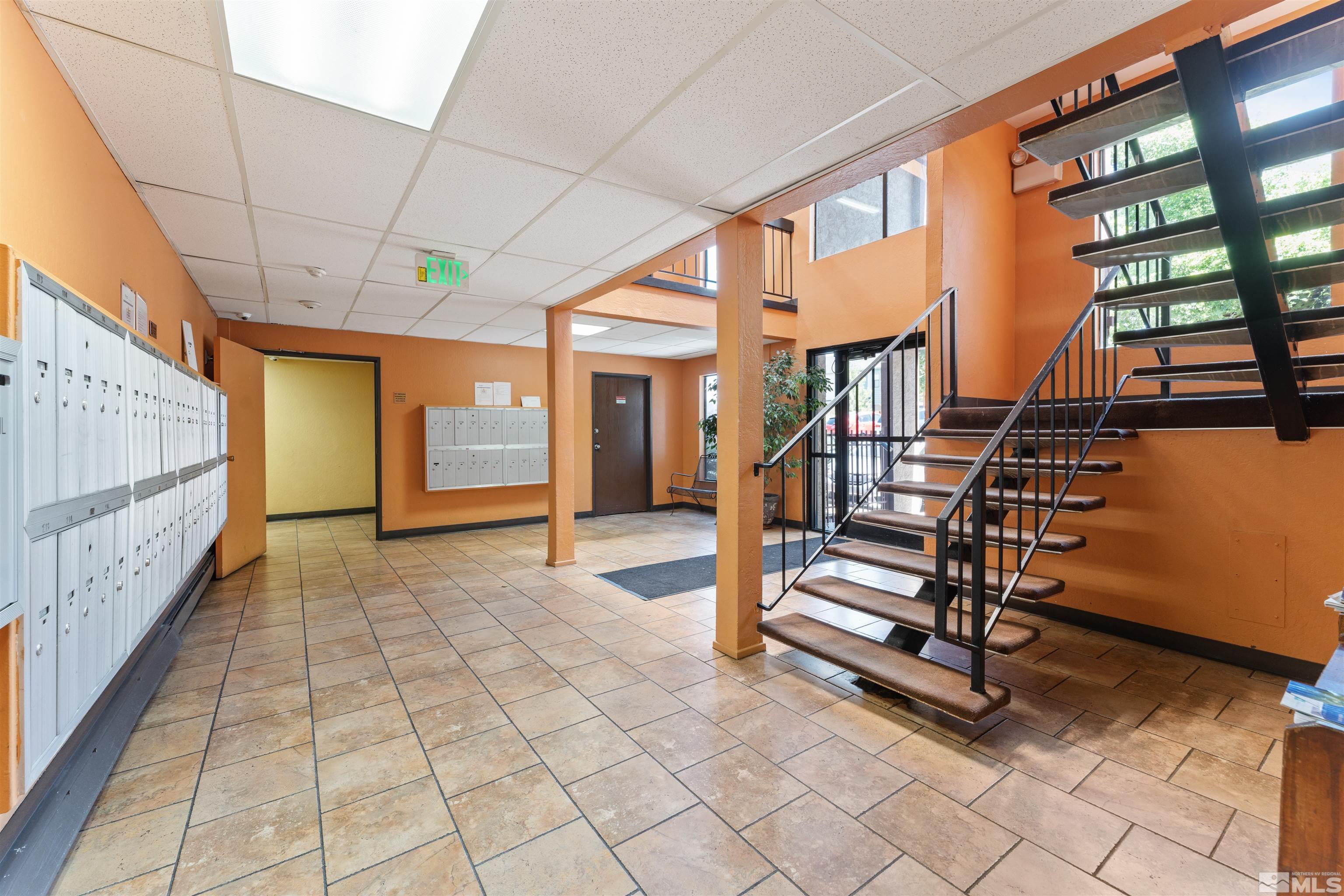 2955 Lakeside Drive, 111