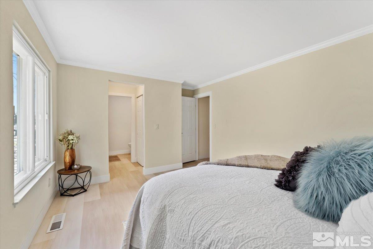 2380 Roundhouse Road