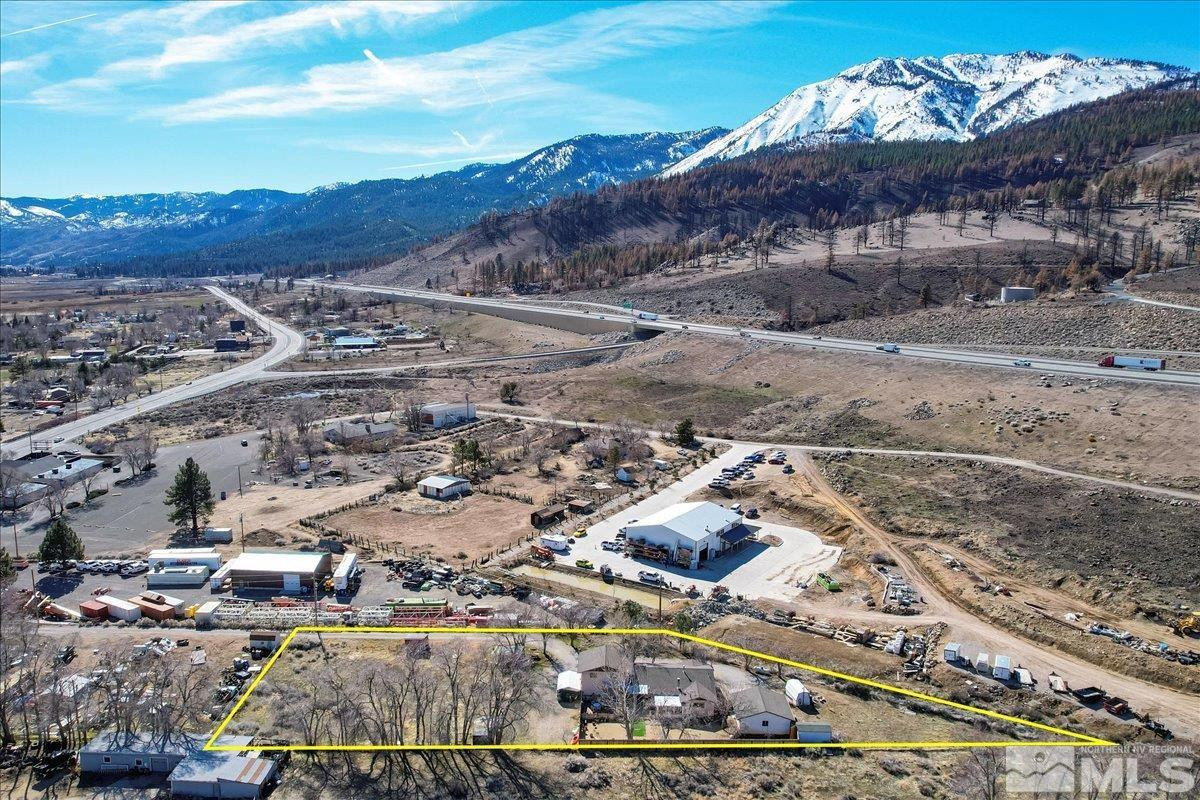 445 S US Highway 395