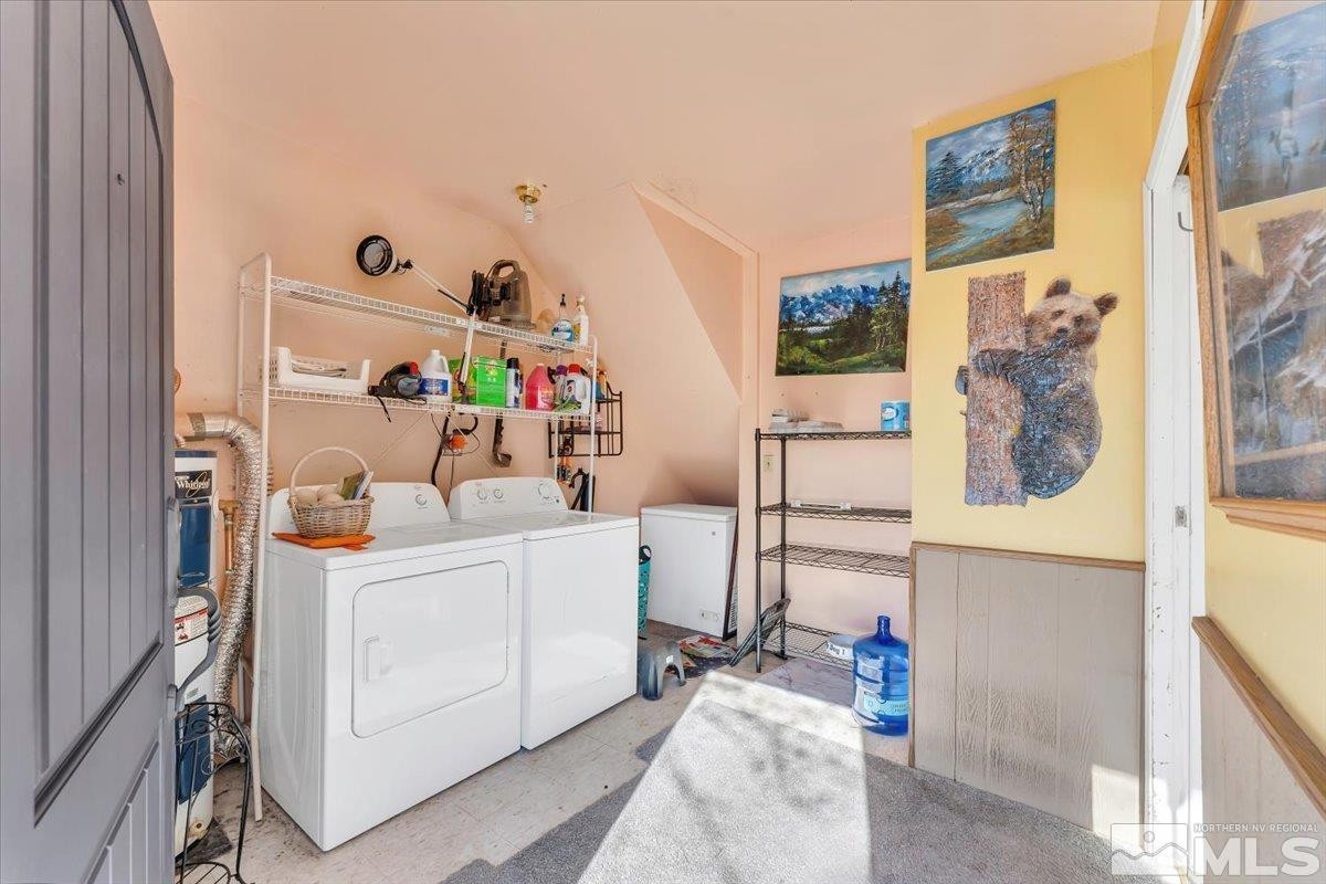 445 S US Highway 395