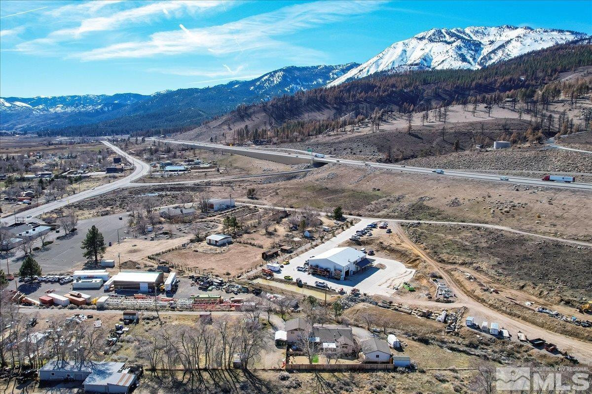 445 S US Highway 395