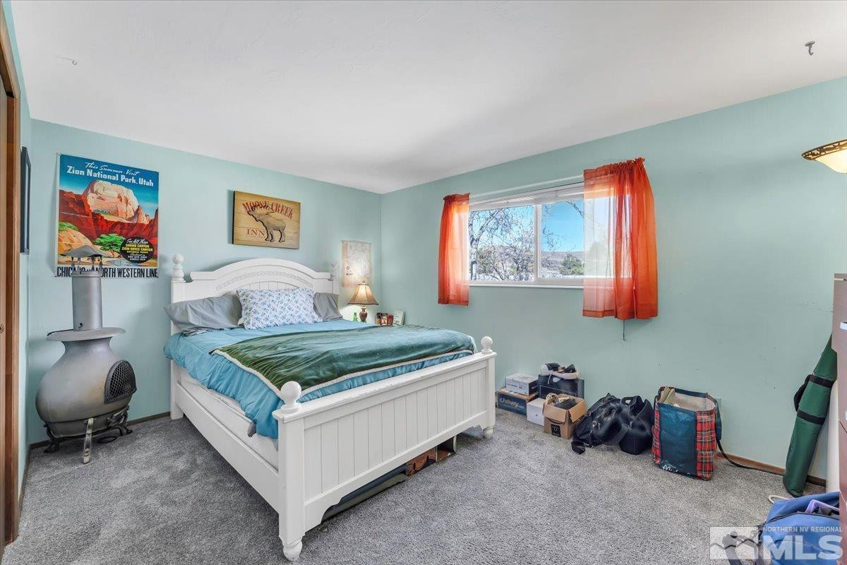 445 S US Highway 395