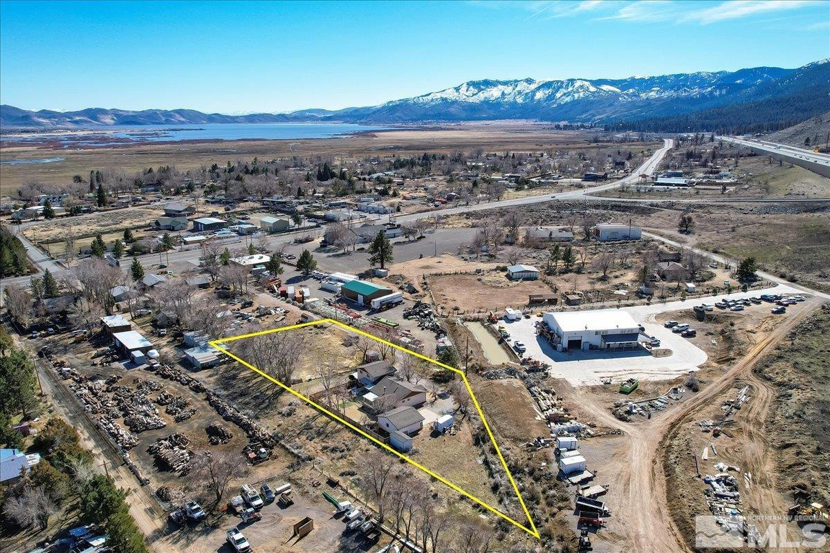 445 S US Highway 395