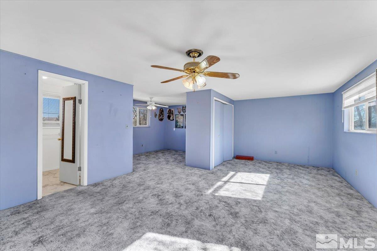 445 S US Highway 395