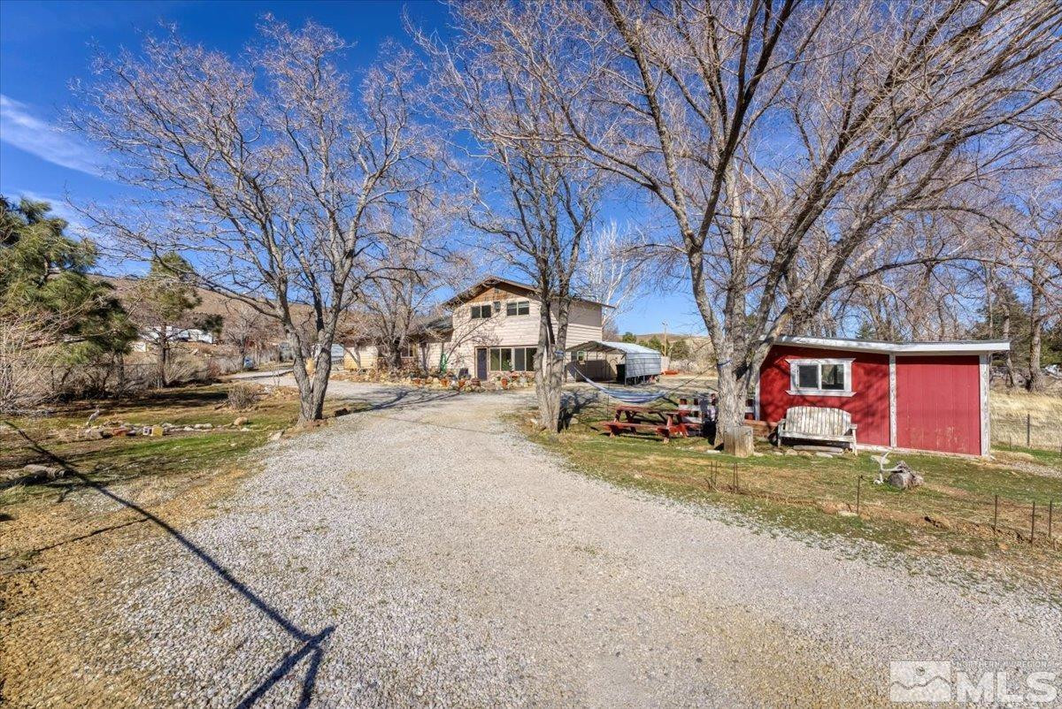 445 S US Highway 395