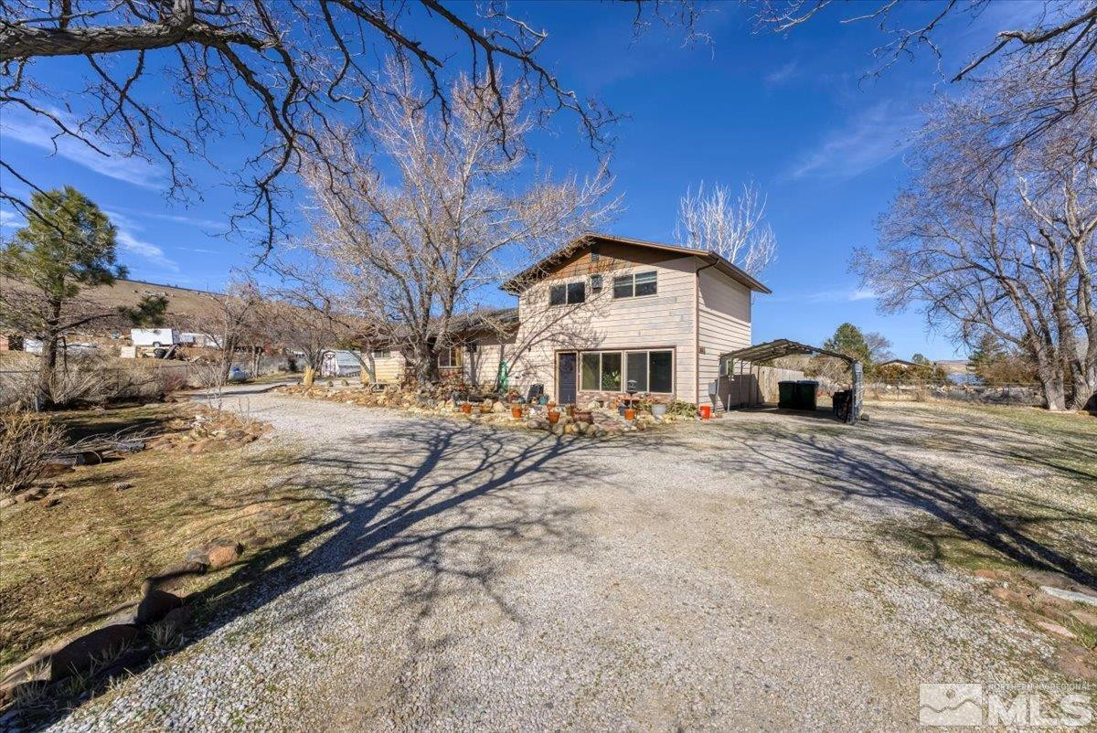 445 S US Highway 395