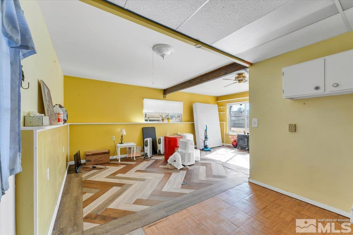 445 S US Highway 395