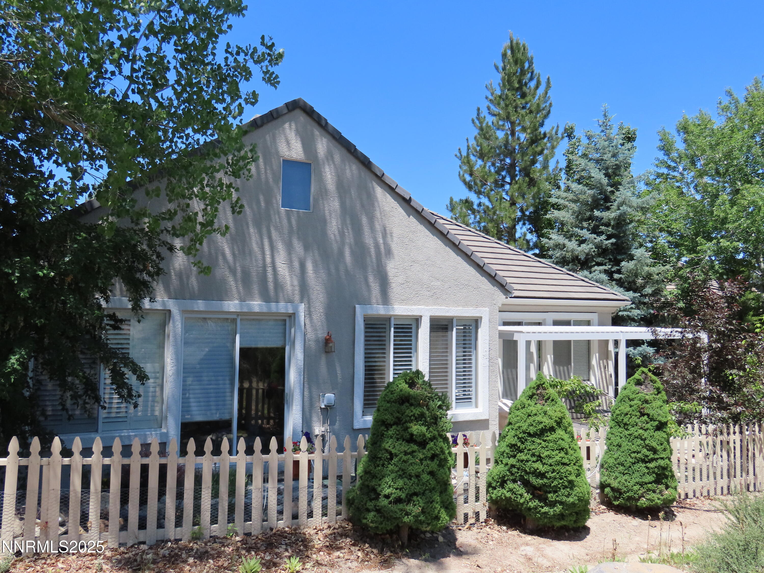 1570 Caughlin Creek Rd., gated community, gates open during day