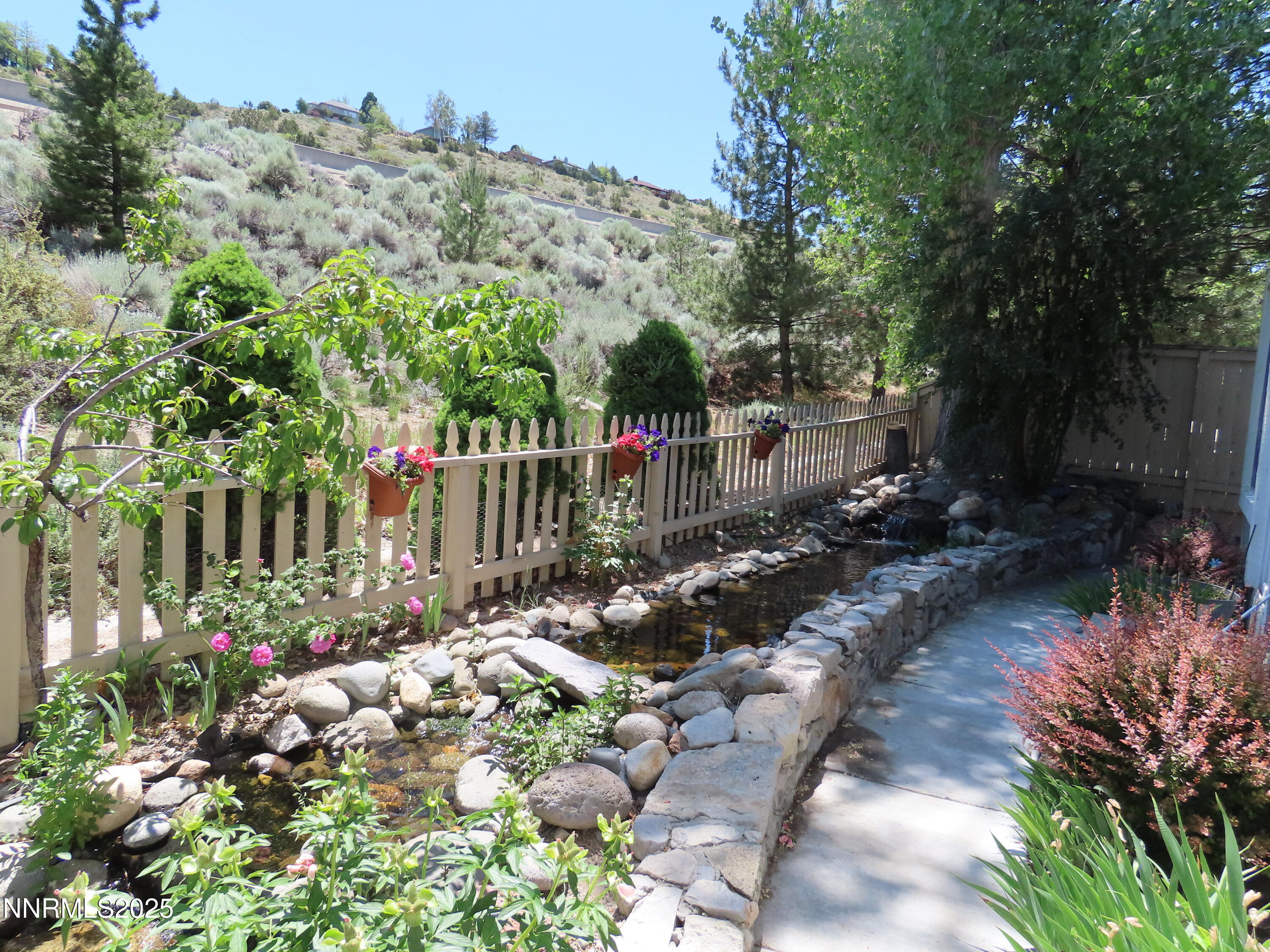 1570 Caughlin Creek Rd., gated community, gates open during day