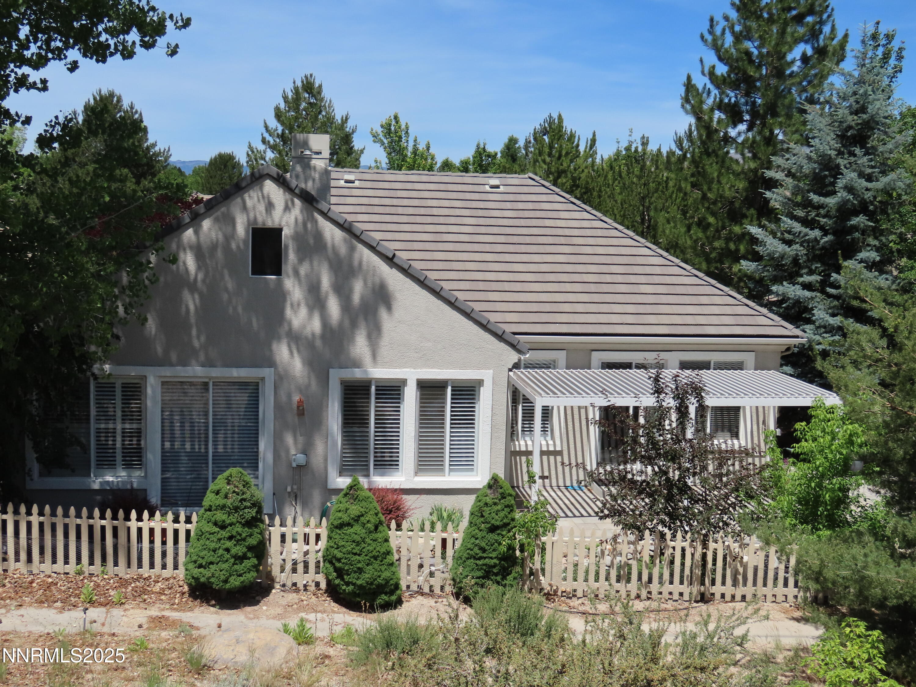 1570 Caughlin Creek Rd., gated community, gates open during day