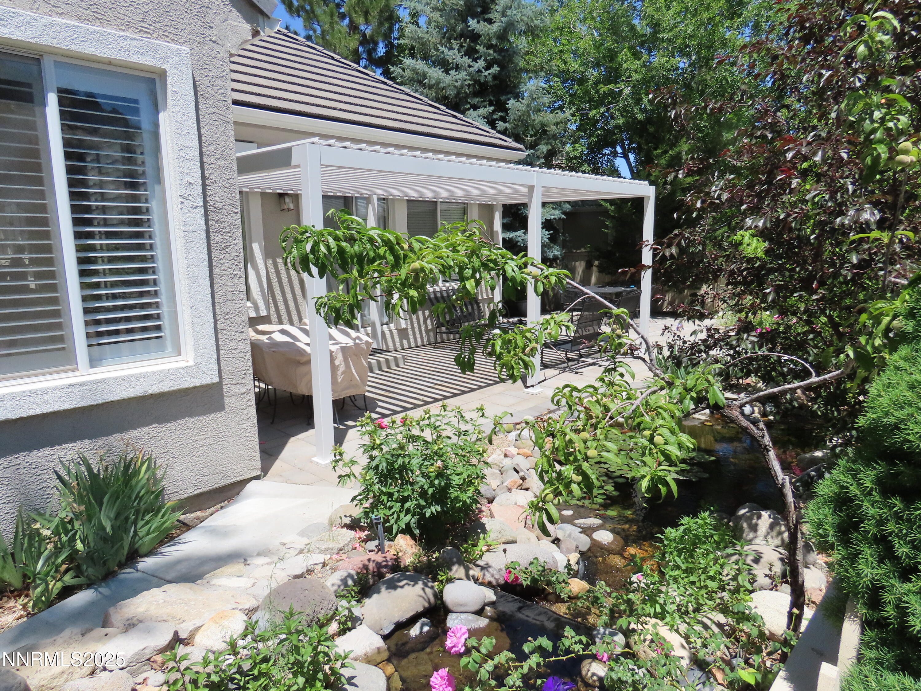 1570 Caughlin Creek Rd., gated community, gates open during day