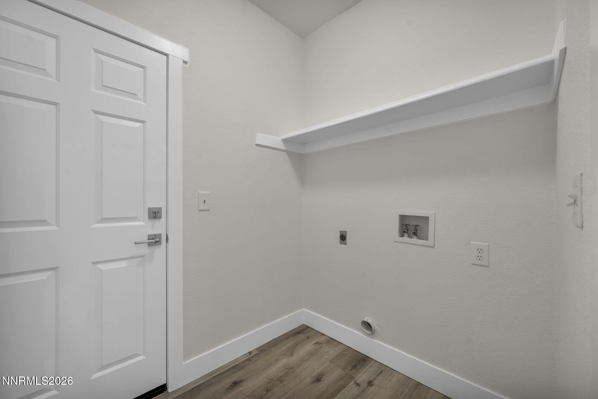 770 W Golden Valley Road