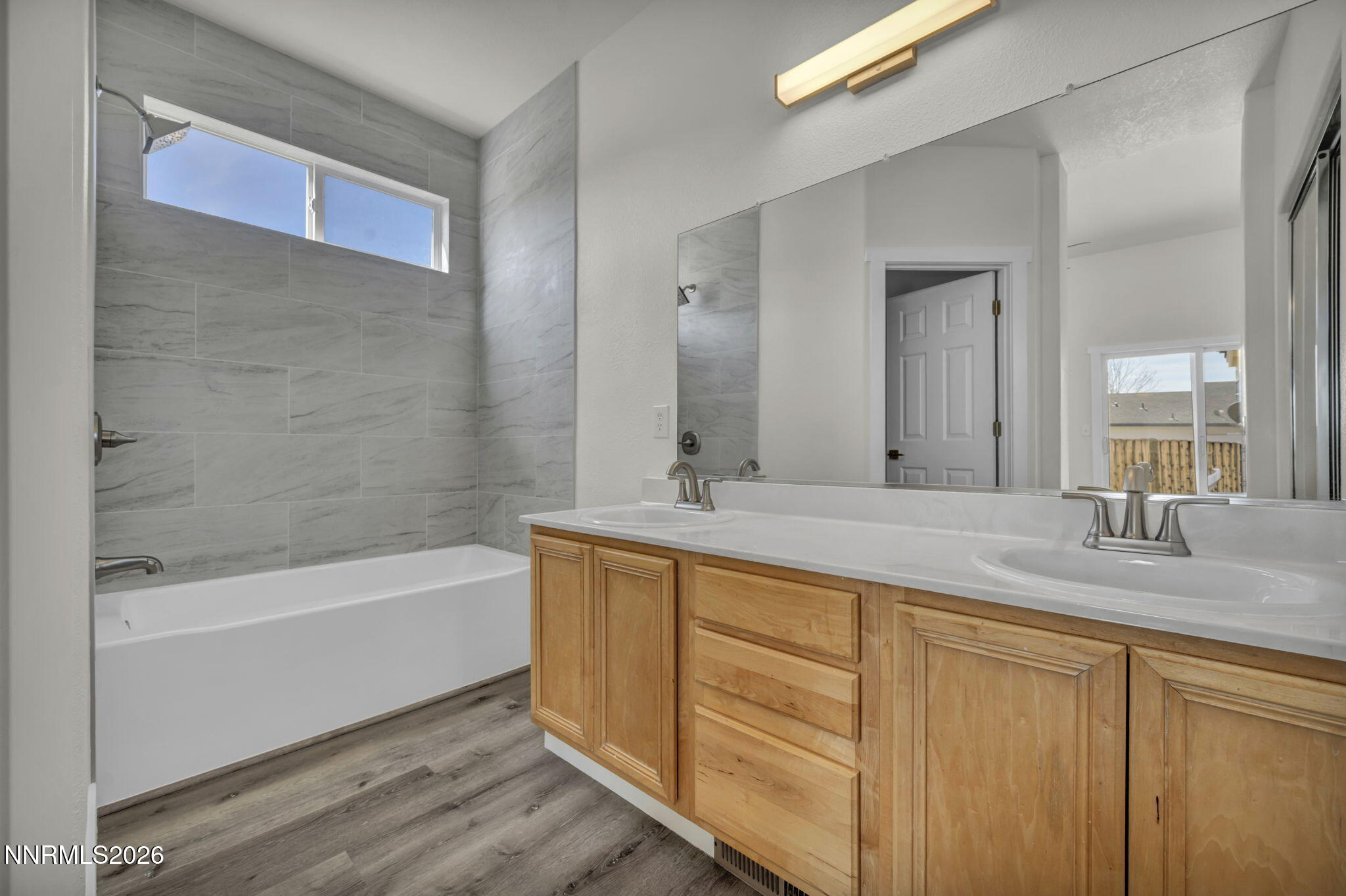 770 W Golden Valley Road