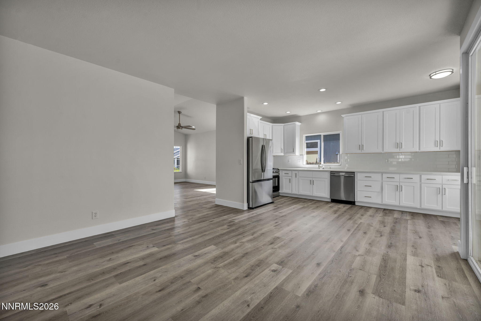 770 W Golden Valley Road