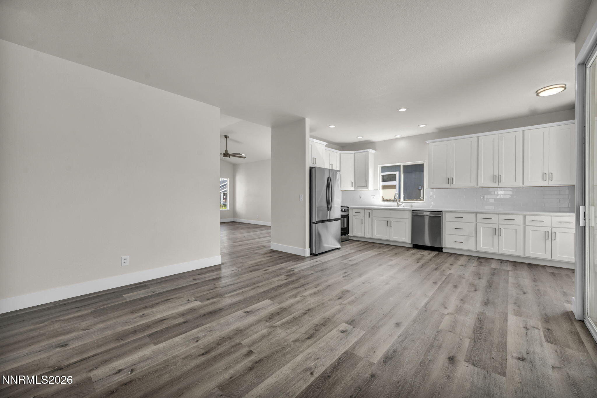 770 W Golden Valley Road