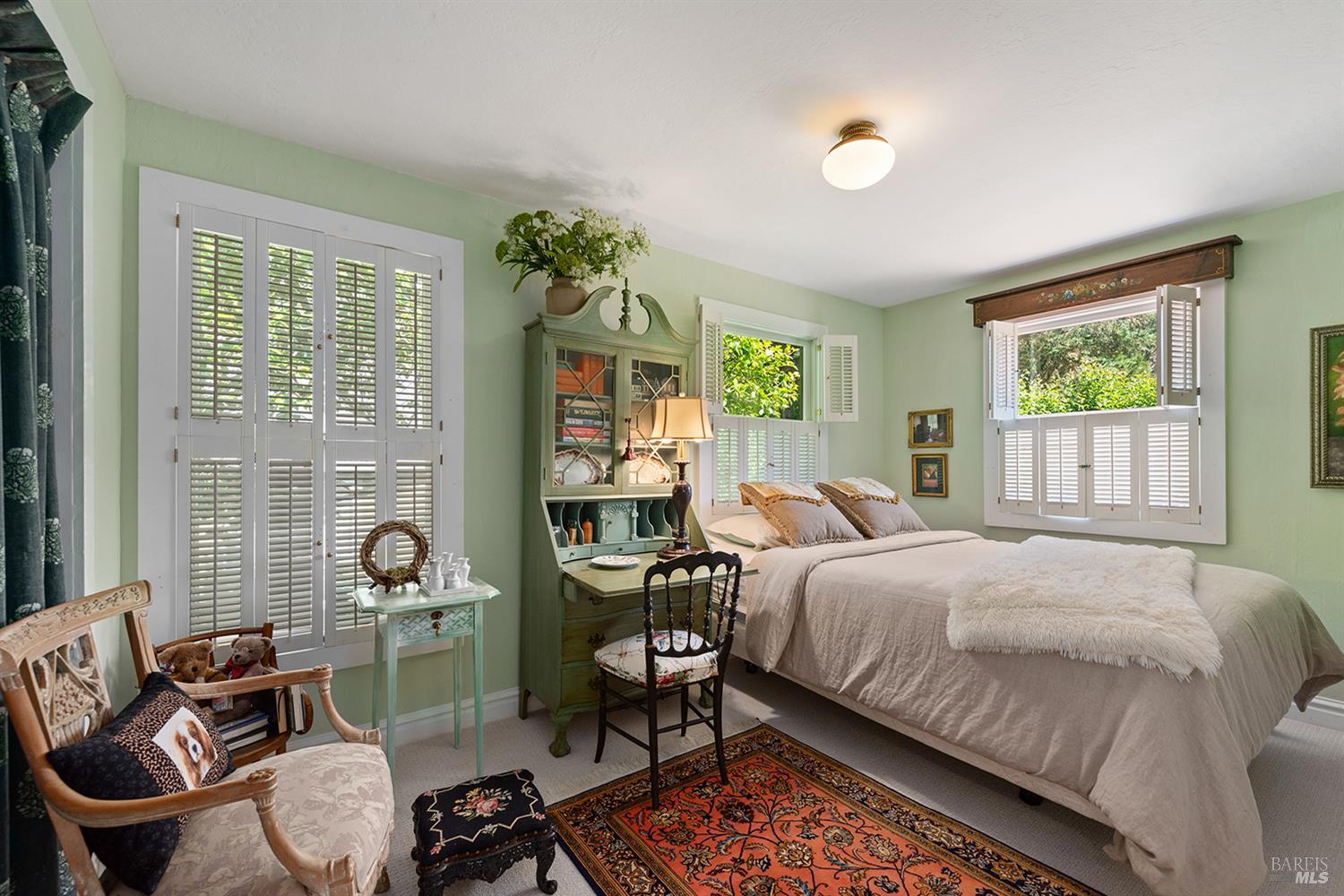 16424 Armstrong Woods Rd