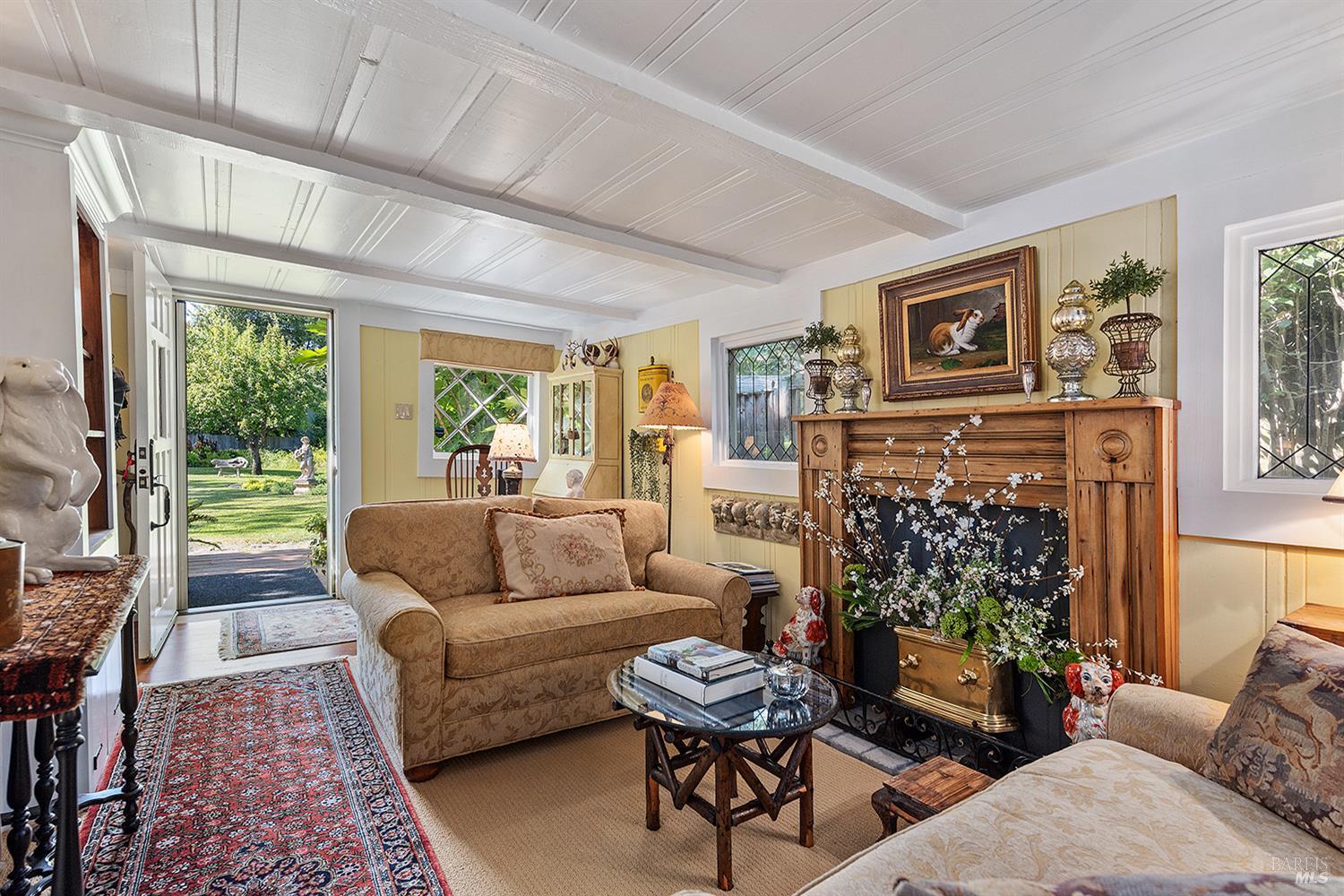 16424 Armstrong Woods Rd