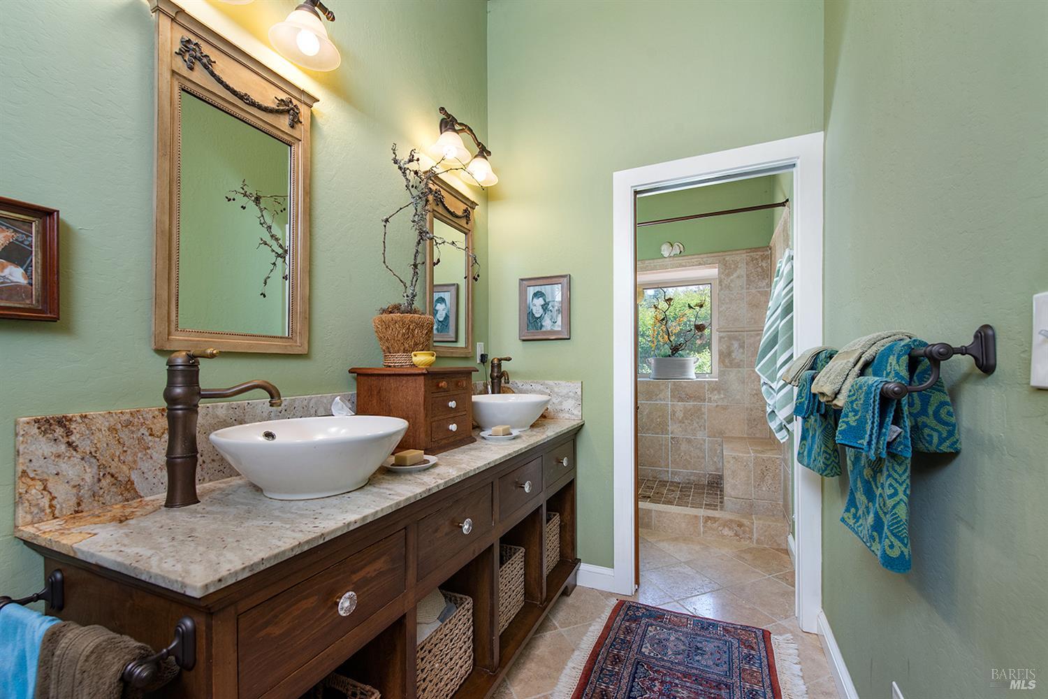 16424 Armstrong Woods Rd