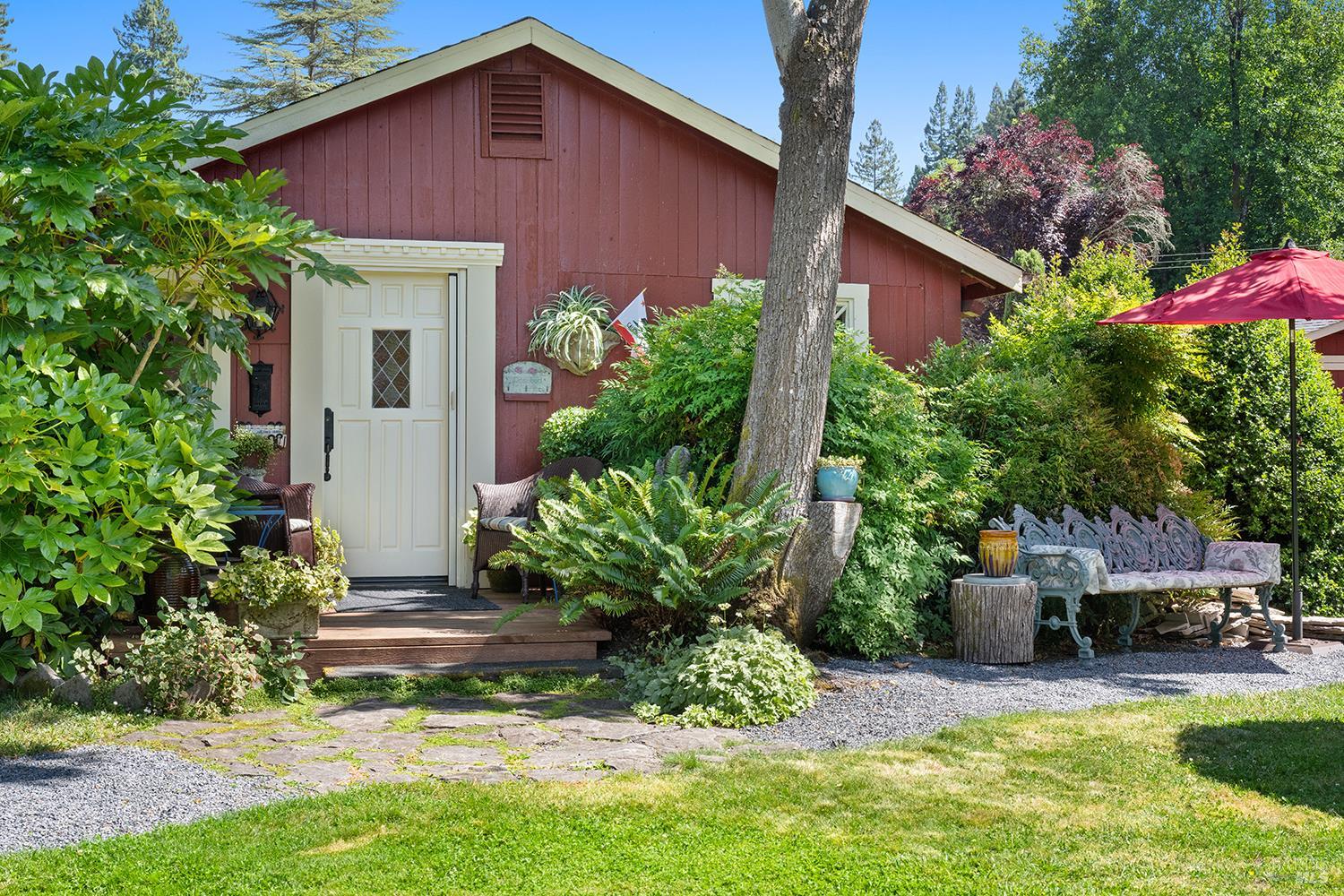 16424 Armstrong Woods Rd