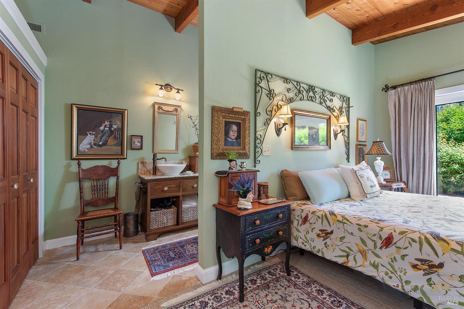 16424 Armstrong Woods Rd