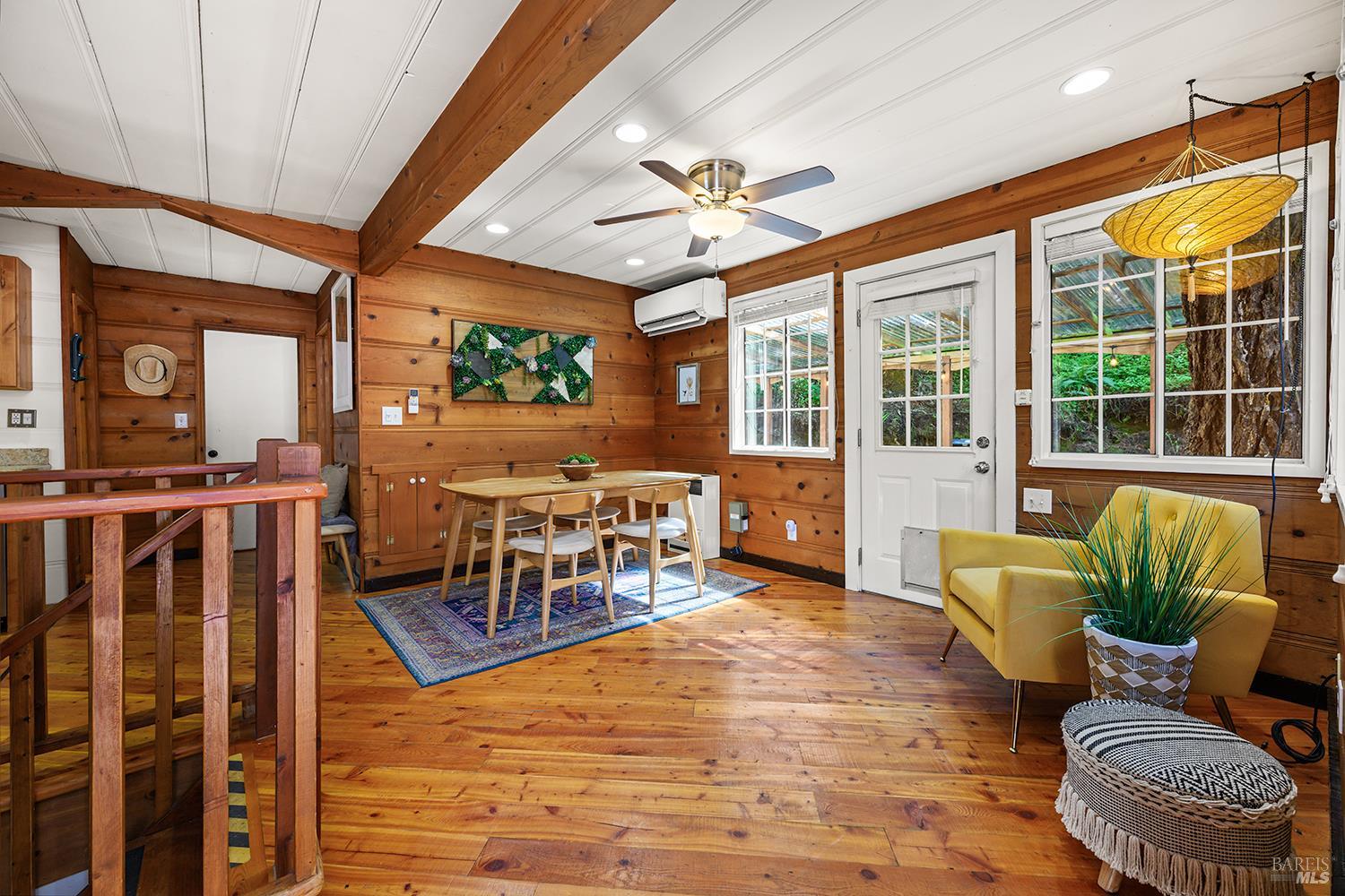 15341 Glandy Glen
