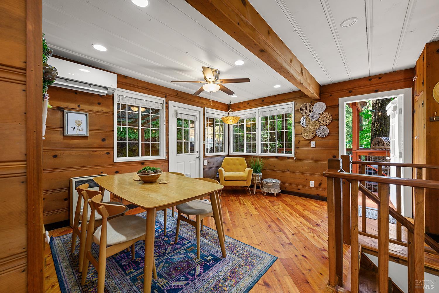15341 Glandy Glen