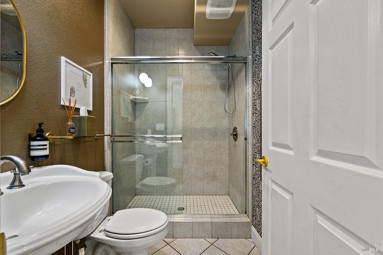 15863 Morningside Drive
