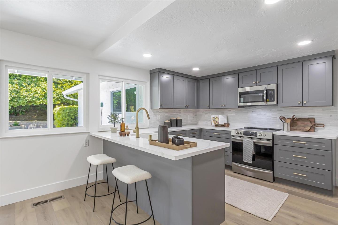 3277 Stimson Way