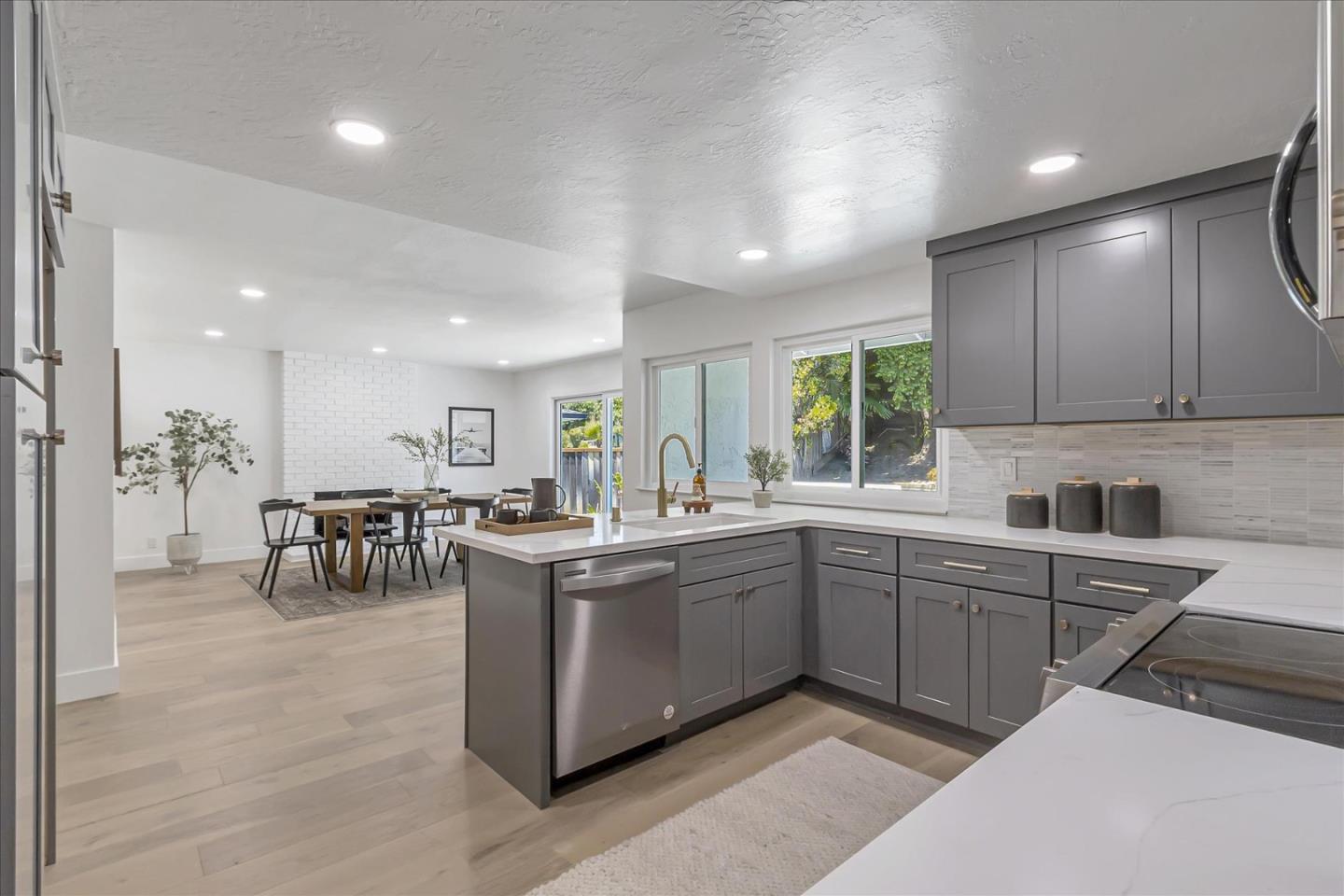 3277 Stimson Way