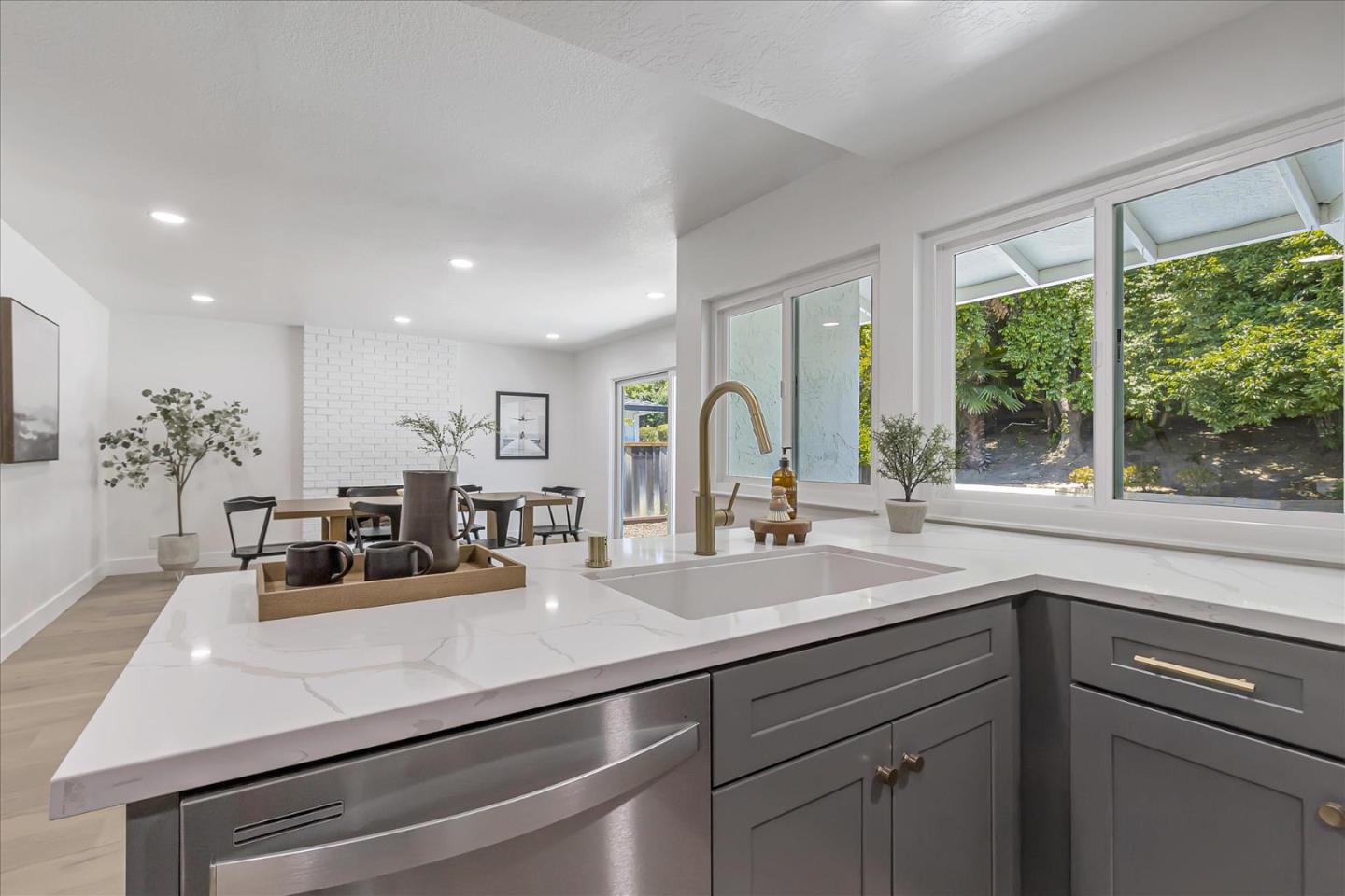 3277 Stimson Way