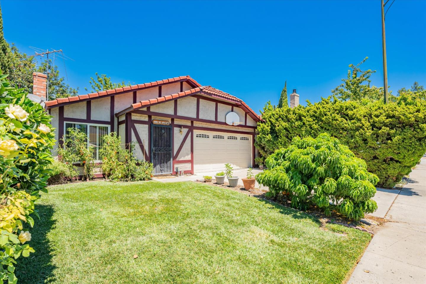 510 Lanfair CIR