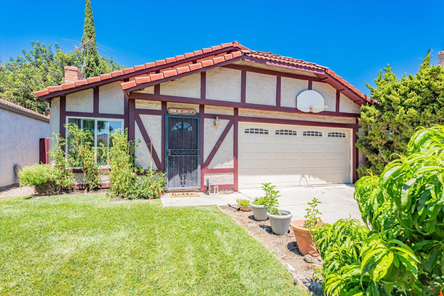 510 Lanfair CIR