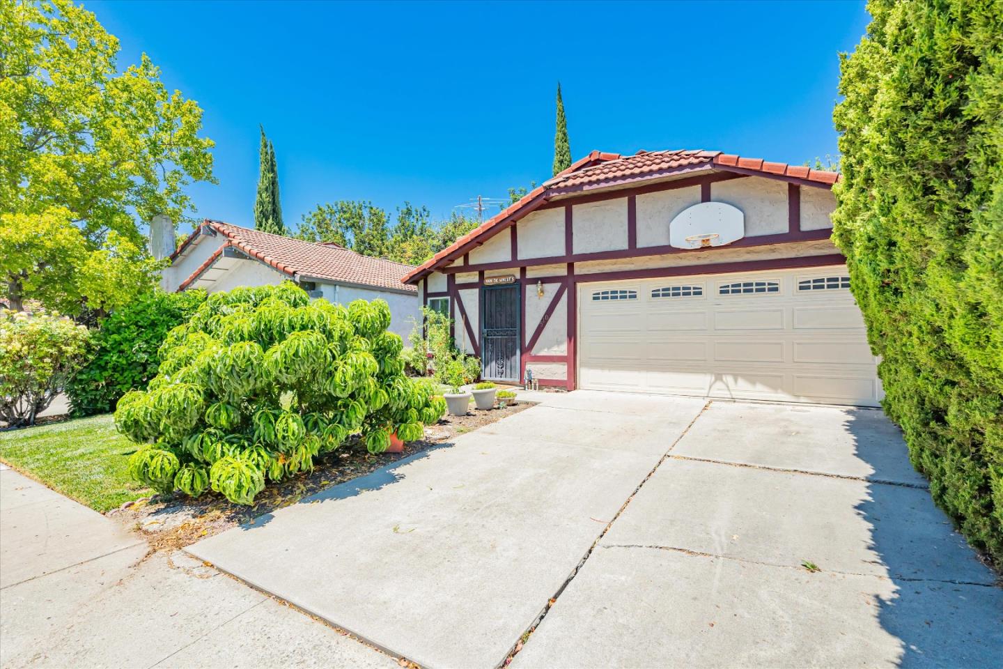 510 Lanfair CIR