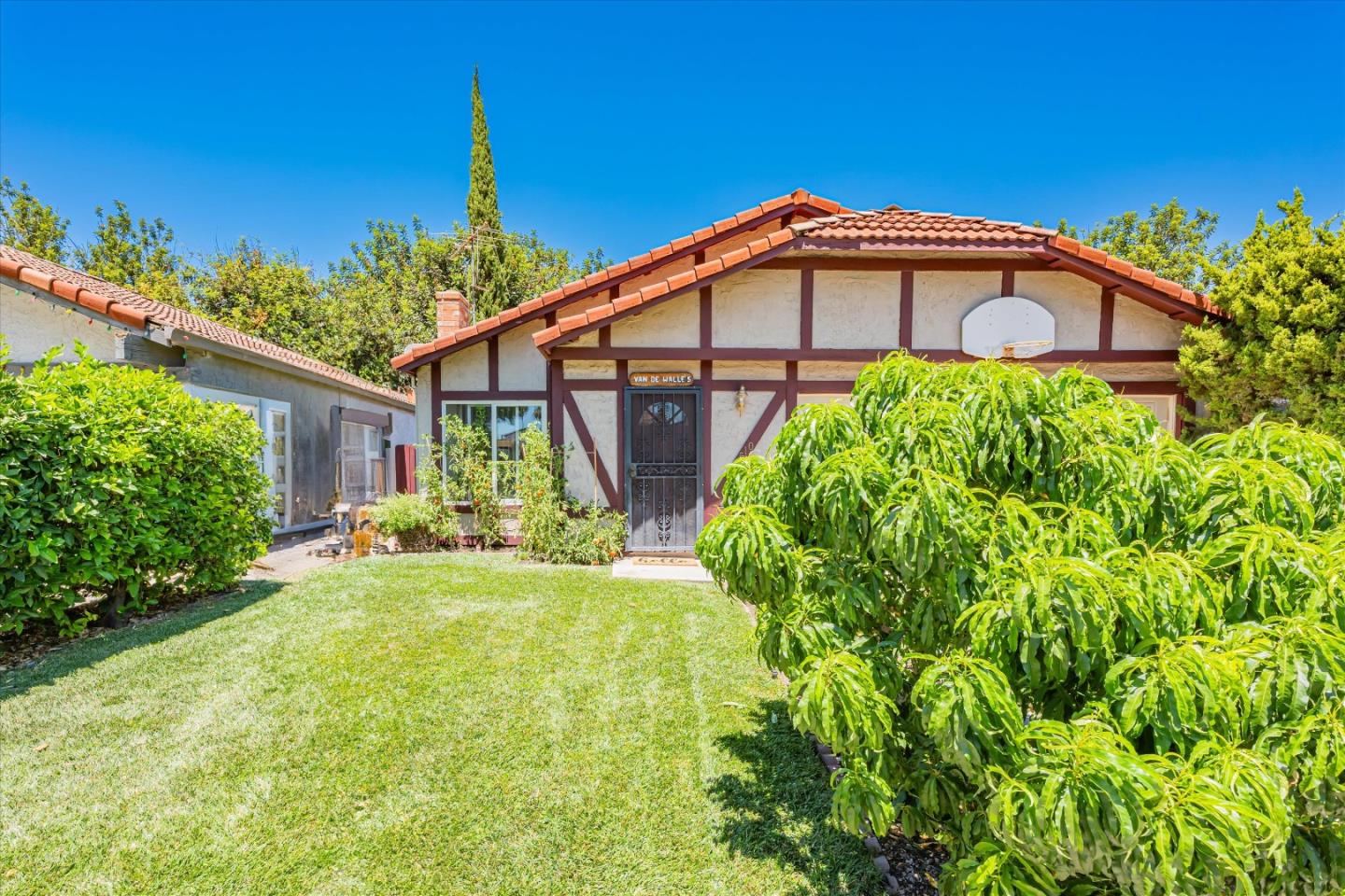 510 Lanfair CIR