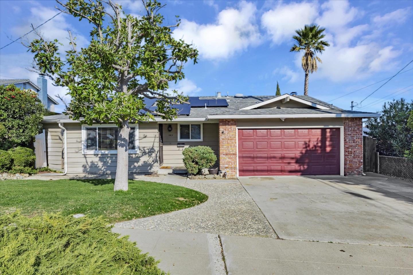 363 River View DR