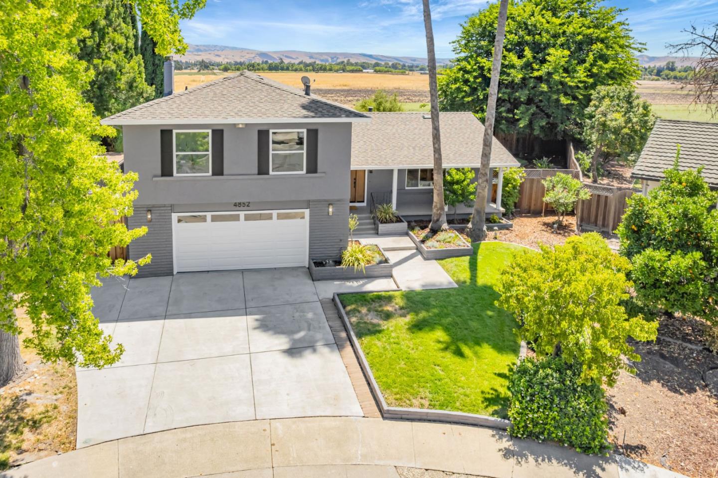 4852 Birmingham Drive