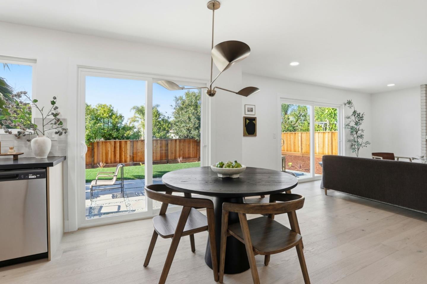 3047 Rollingwood Court