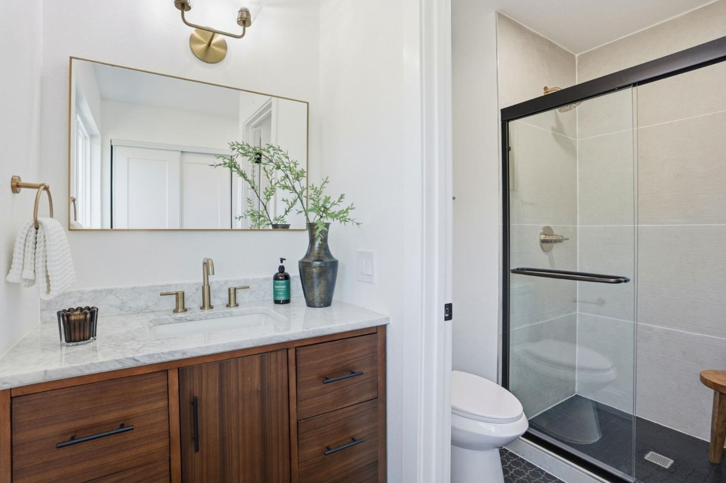 3047 Rollingwood Court