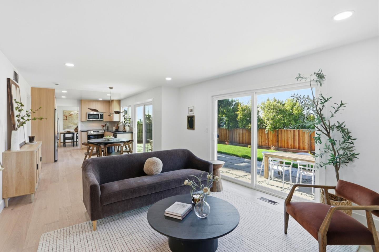 3047 Rollingwood Court