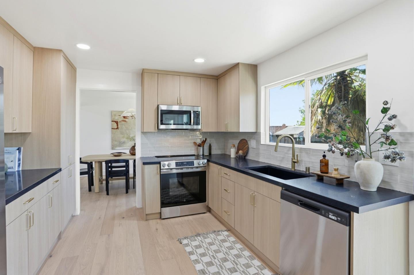 3047 Rollingwood Court